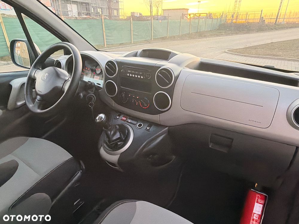Peugeot Partner 98 VTi Family - 25