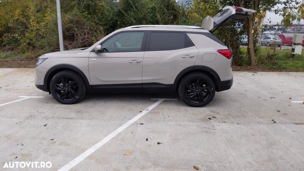 KG Mobility Korrando - 19