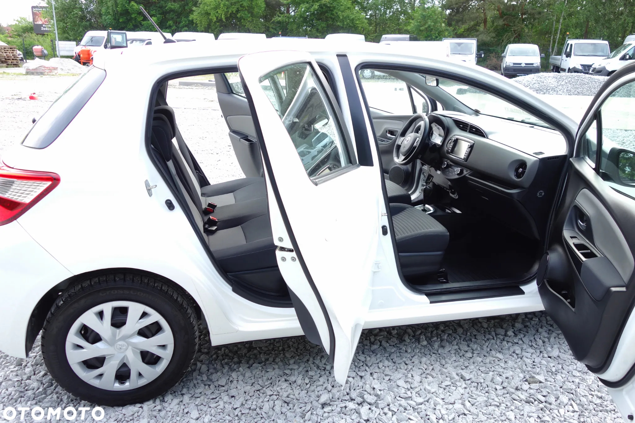 Toyota Yaris - 8
