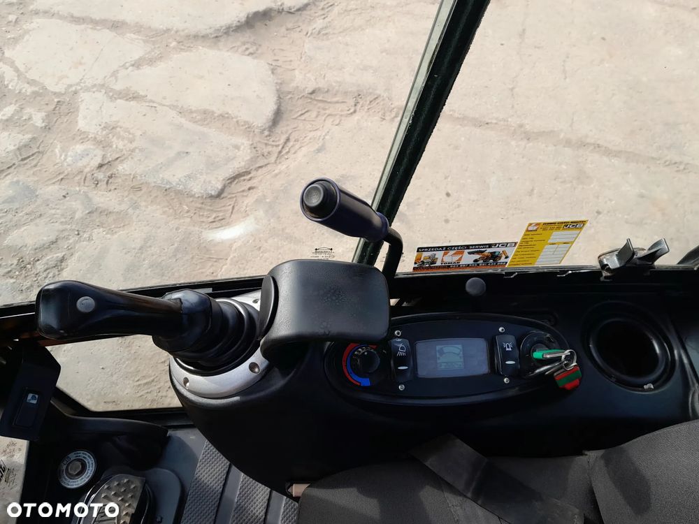 JCB 8018 - 21
