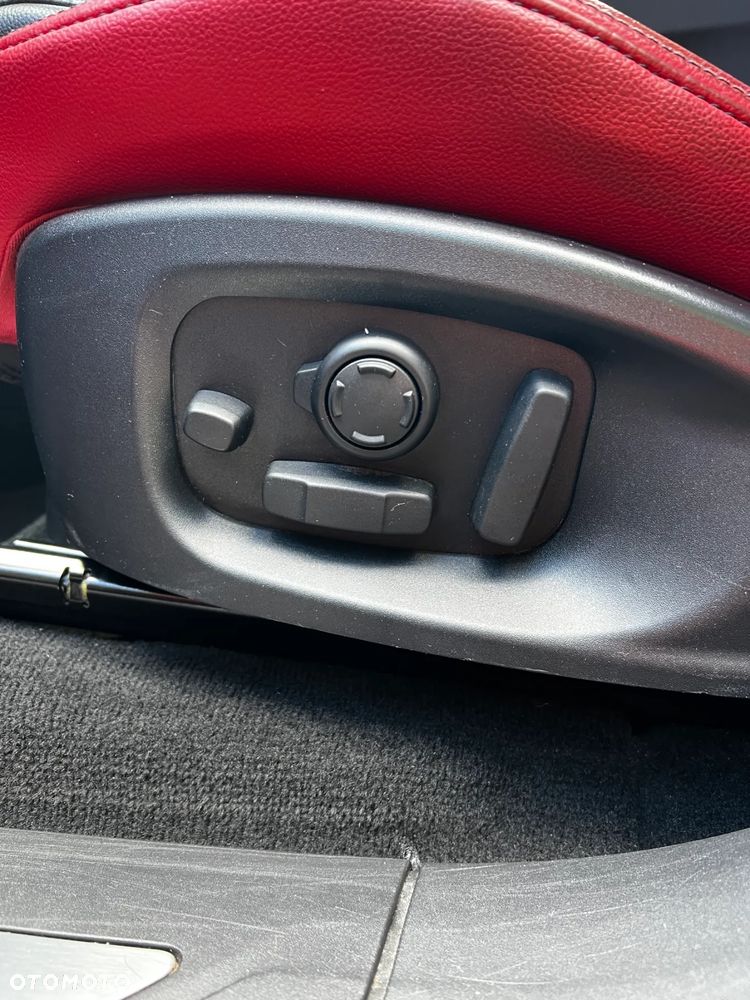 Jaguar F-Pace 3.0 V6 AWD S - 11