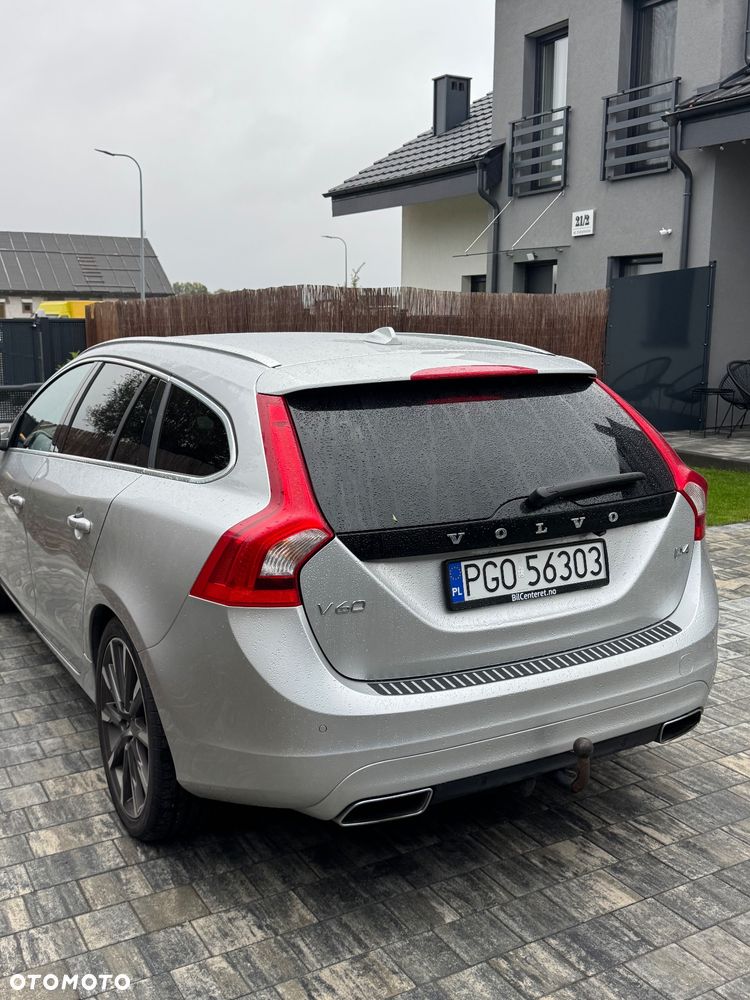 Volvo V60 D4 Geartronic Summum - 6