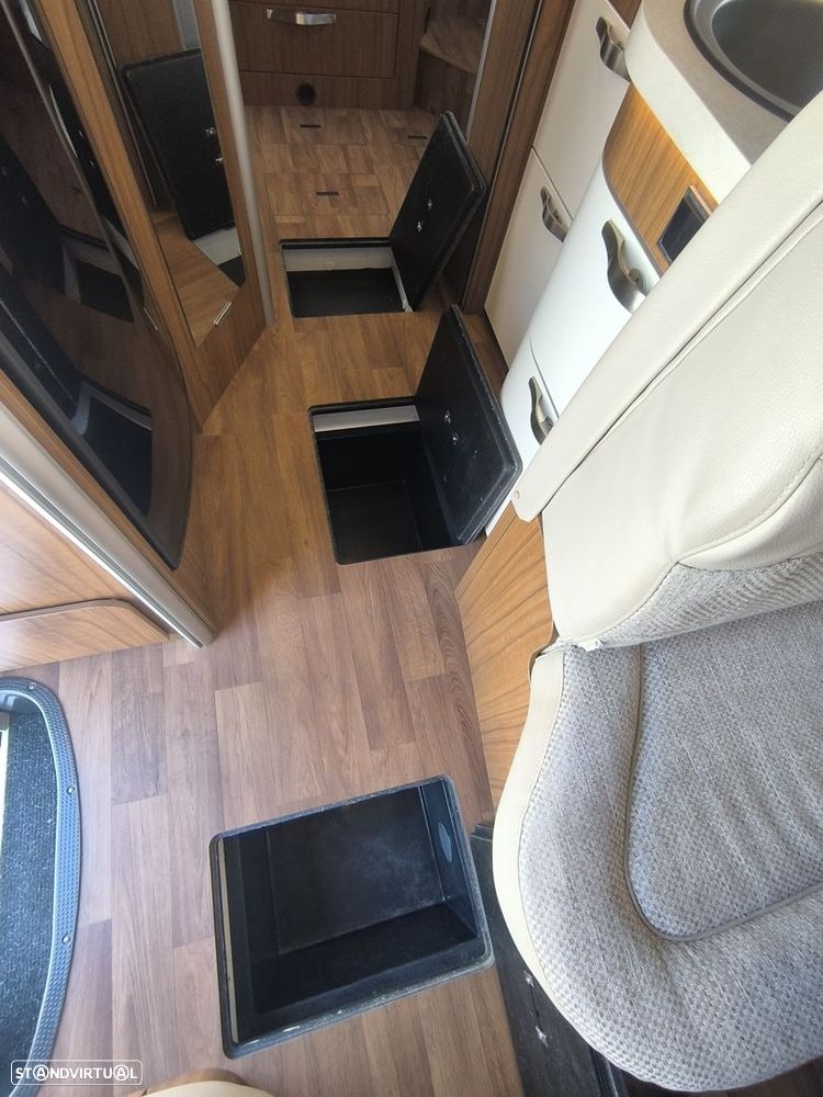 Hymer Classe B 698 Experience (AL-KO) - 23