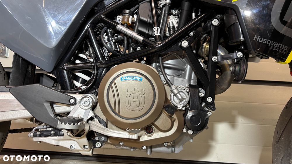 Husqvarna 701 - 21