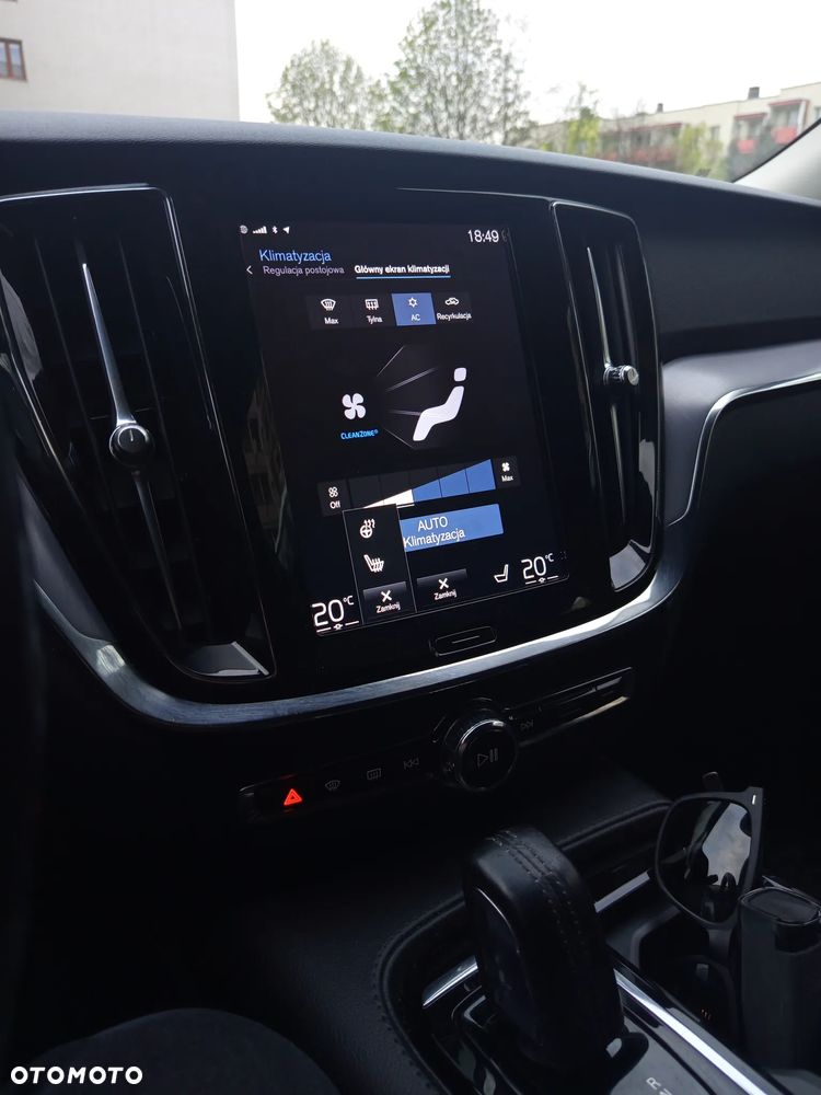Volvo V60 T6 AWD Twin Engine Geartronic Momentum Pro - 21