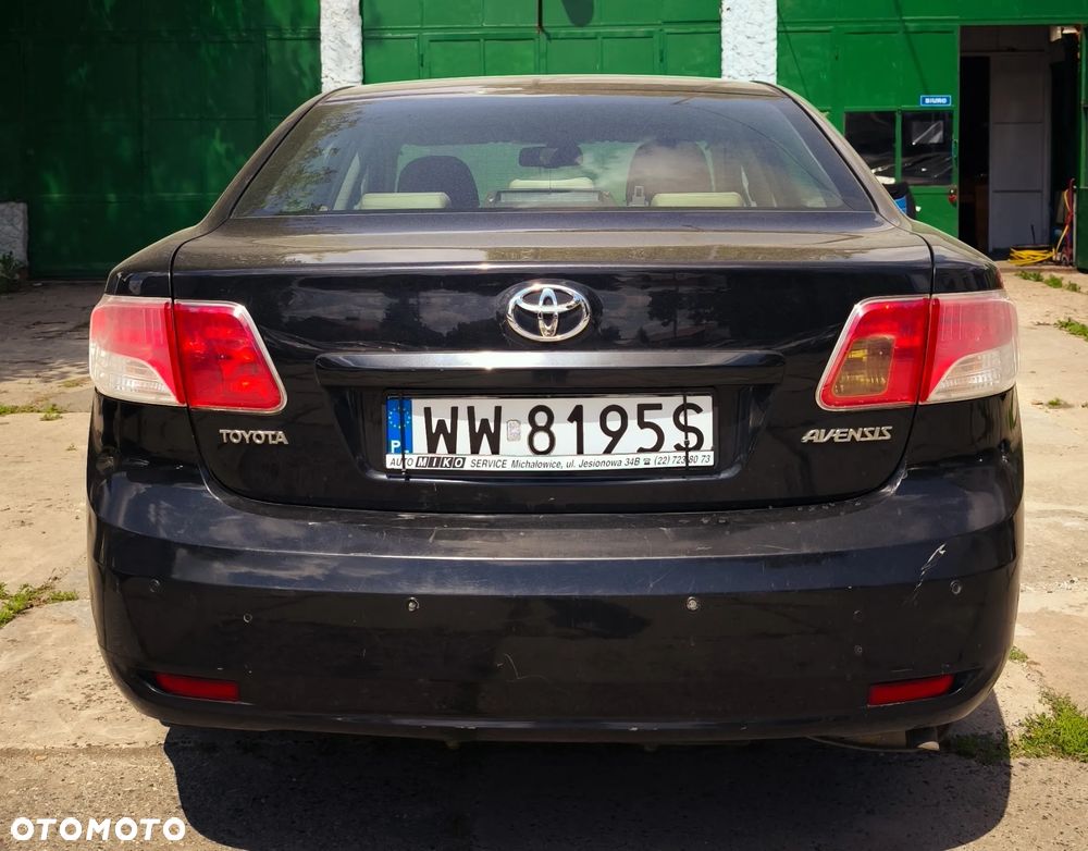 Toyota Avensis - 5