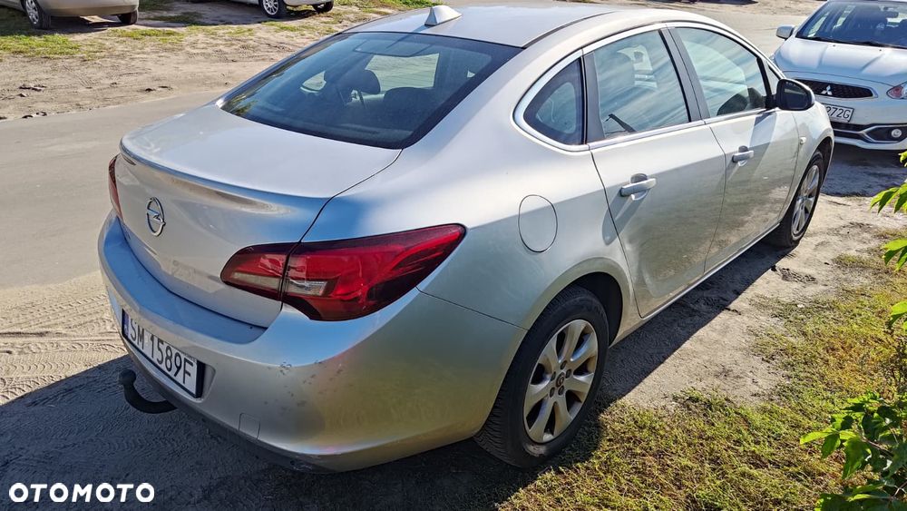 Opel Astra 1.4 T EU6 - 7