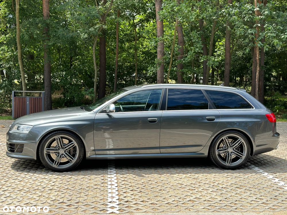 Audi RS6 Avant - 8
