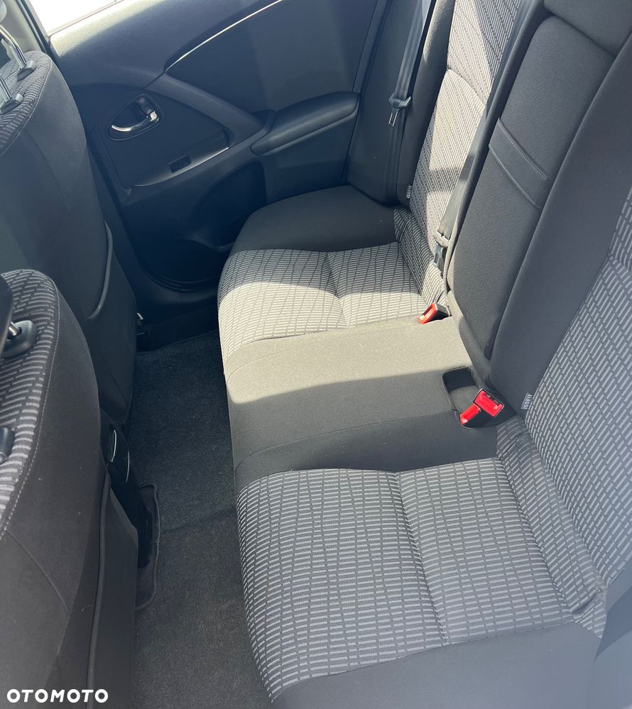 Toyota Avensis 1.8 Edition - 8
