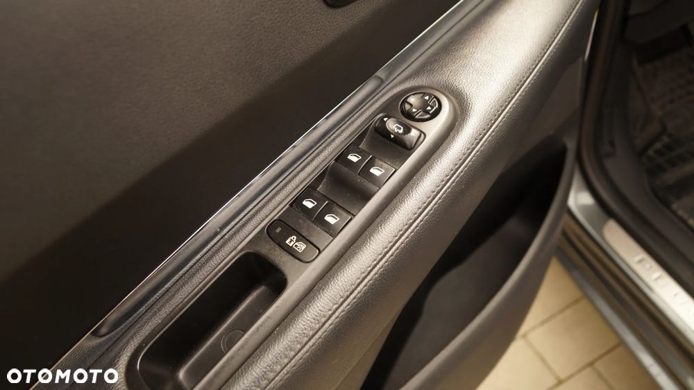 Peugeot 5008 1.6 HDi Access 7os - 10