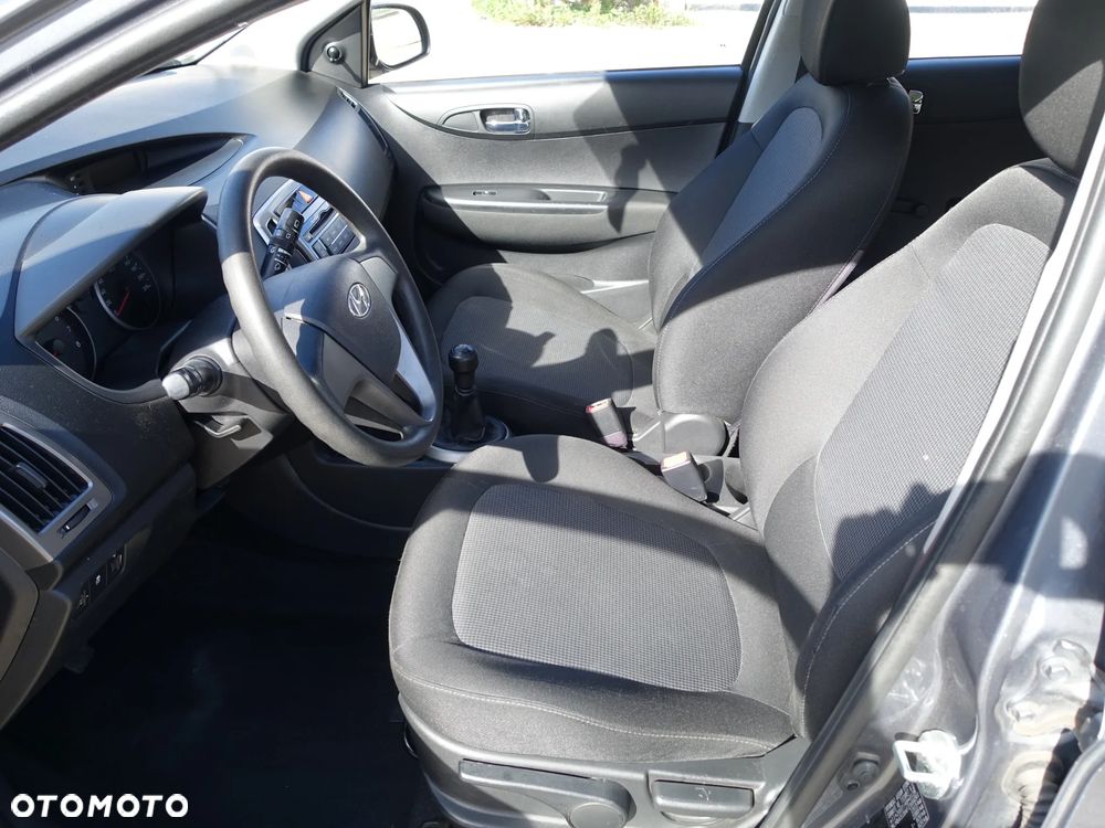 Hyundai i20 1.2 Fifa World Cup Edition - 8