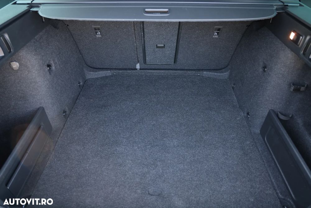Skoda Octavia 1.6 TDI DSG Ambition - 27