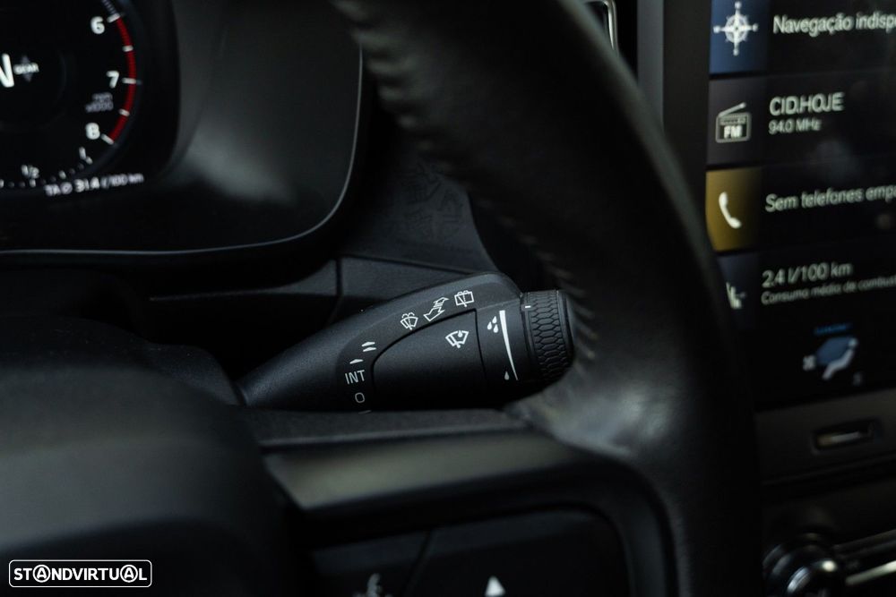 Volvo XC 40 1.5 T3 Tech Edition - 33