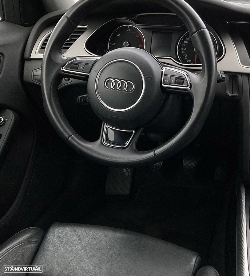 Audi A4 Avant 2.0 TDI Business Line S-line - 32
