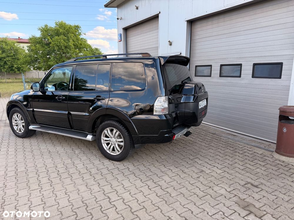 Mitsubishi Pajero 3.2 DID Instyle EU6 - 6