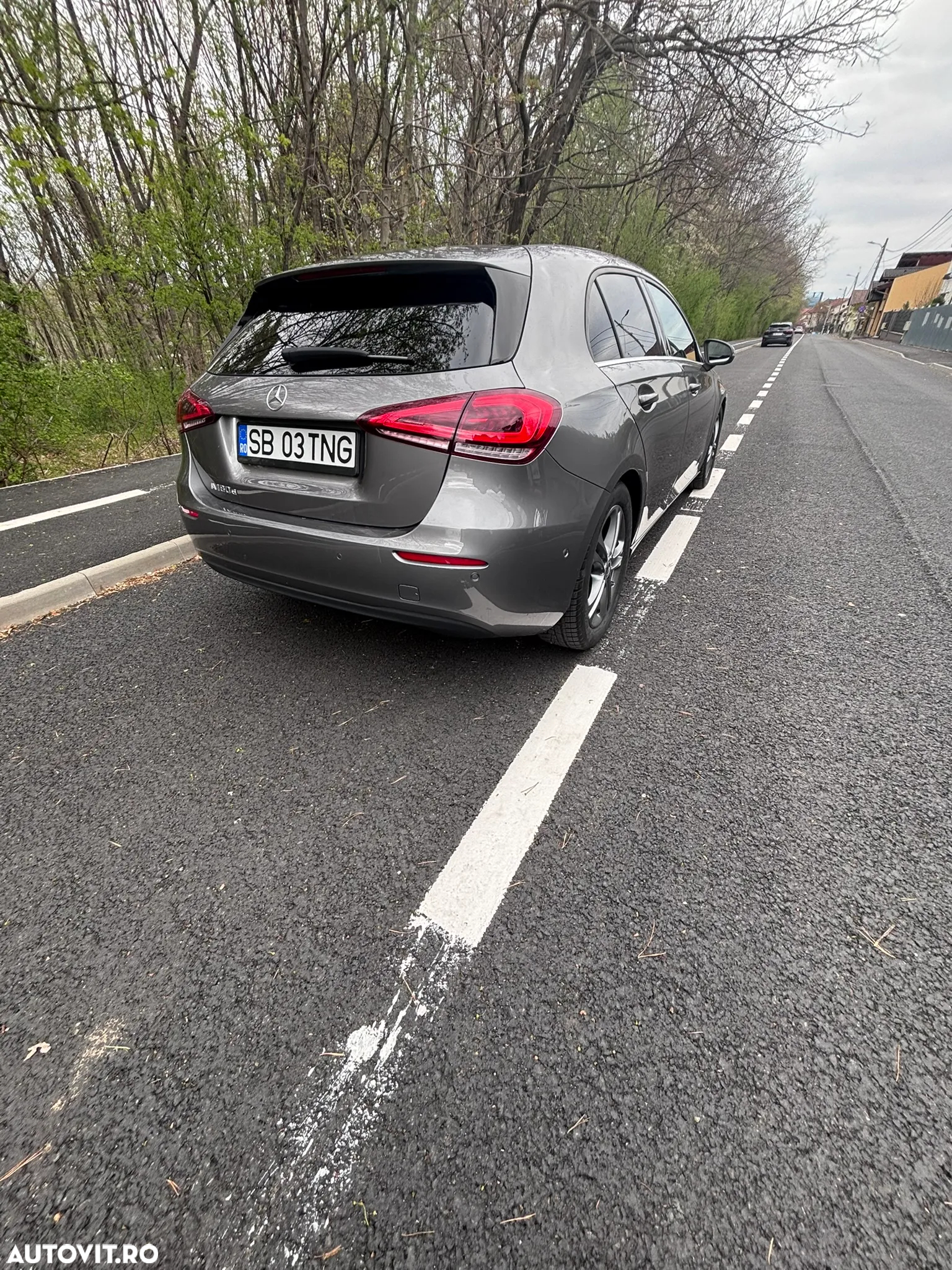 Mercedes-Benz A 180 d 7G-DCT - 4