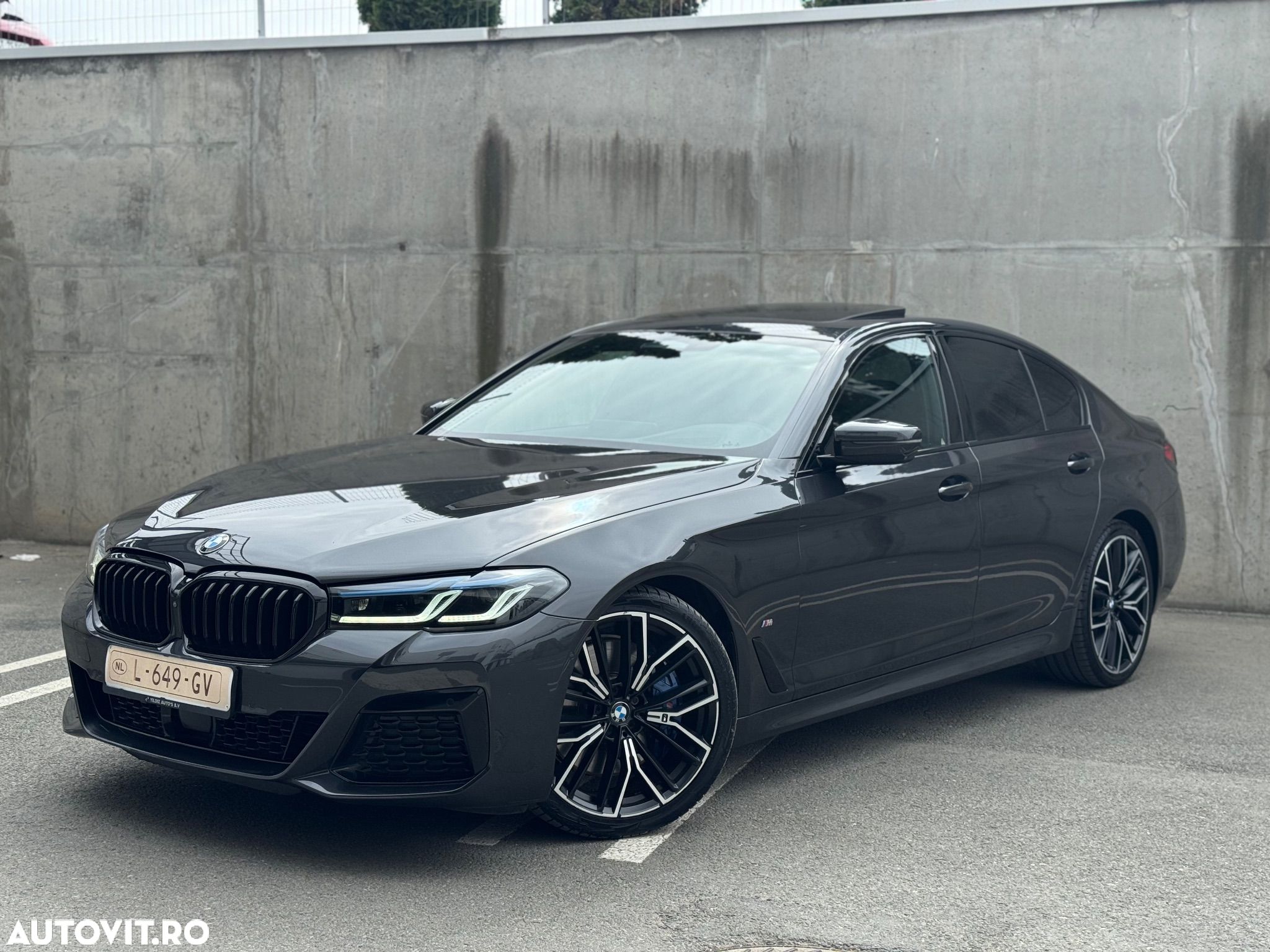 BMW Seria 5 530d xDrive AT MHEV - 1