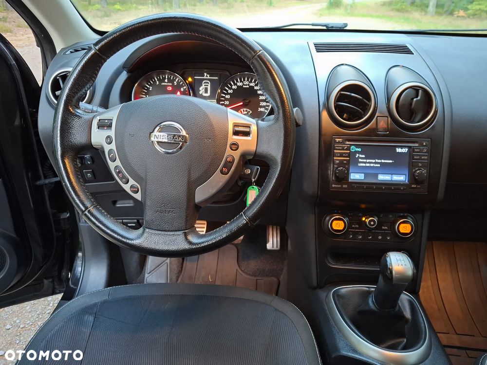 Nissan Qashqai 1.6 acenta - 17