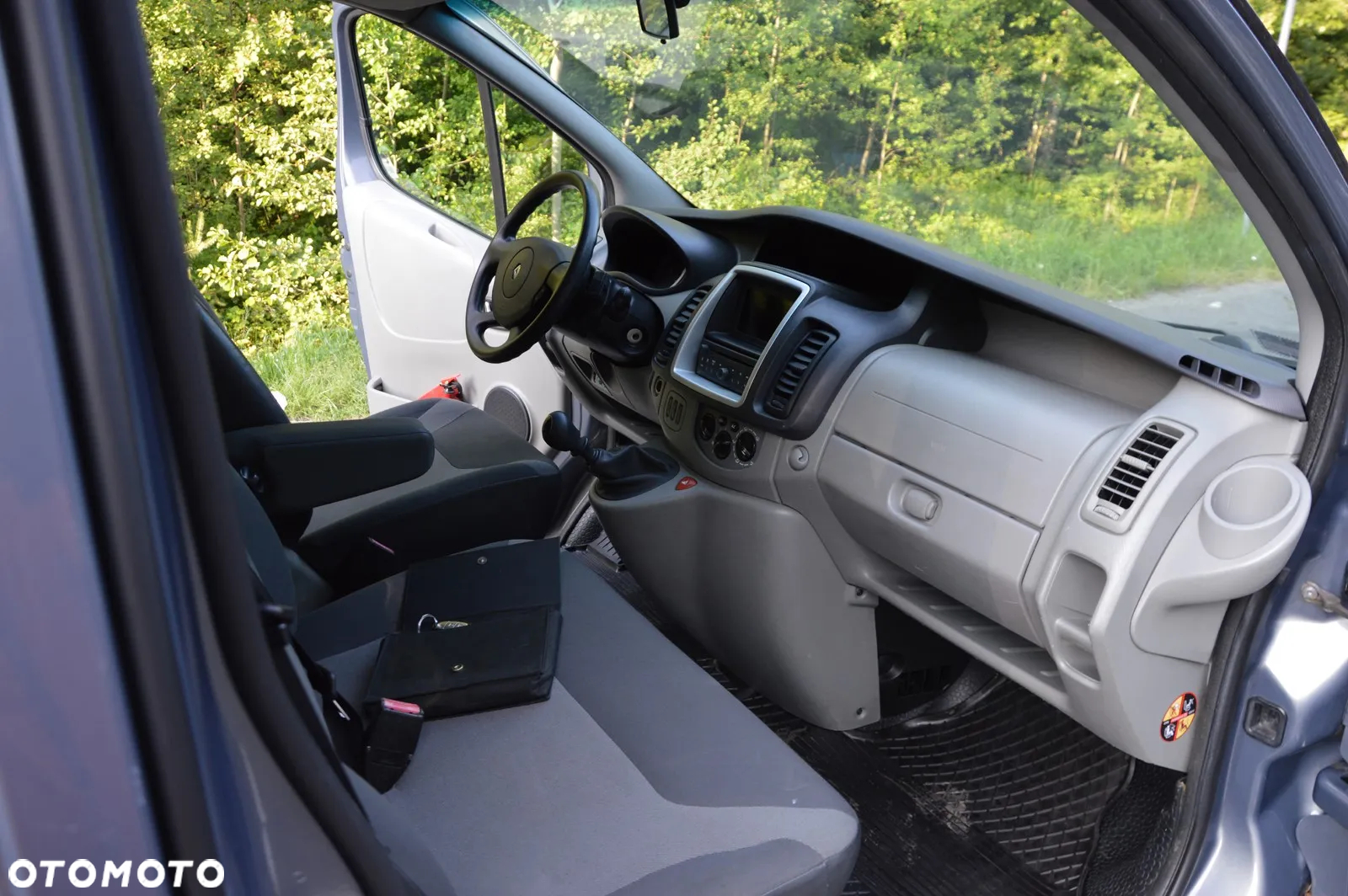 Renault Trafic 2.0 dCi 115 Passenger FAP L2H1 Expression - 22