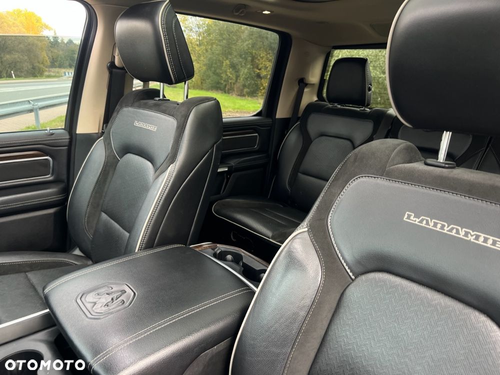 RAM 1500 Crew Cab Laramie - 29