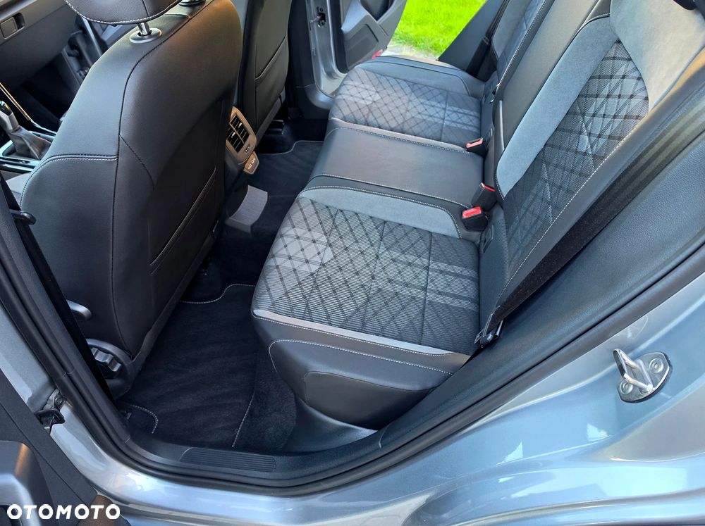 Volkswagen T-Roc 1.5 TSI R-Line DSG - 27