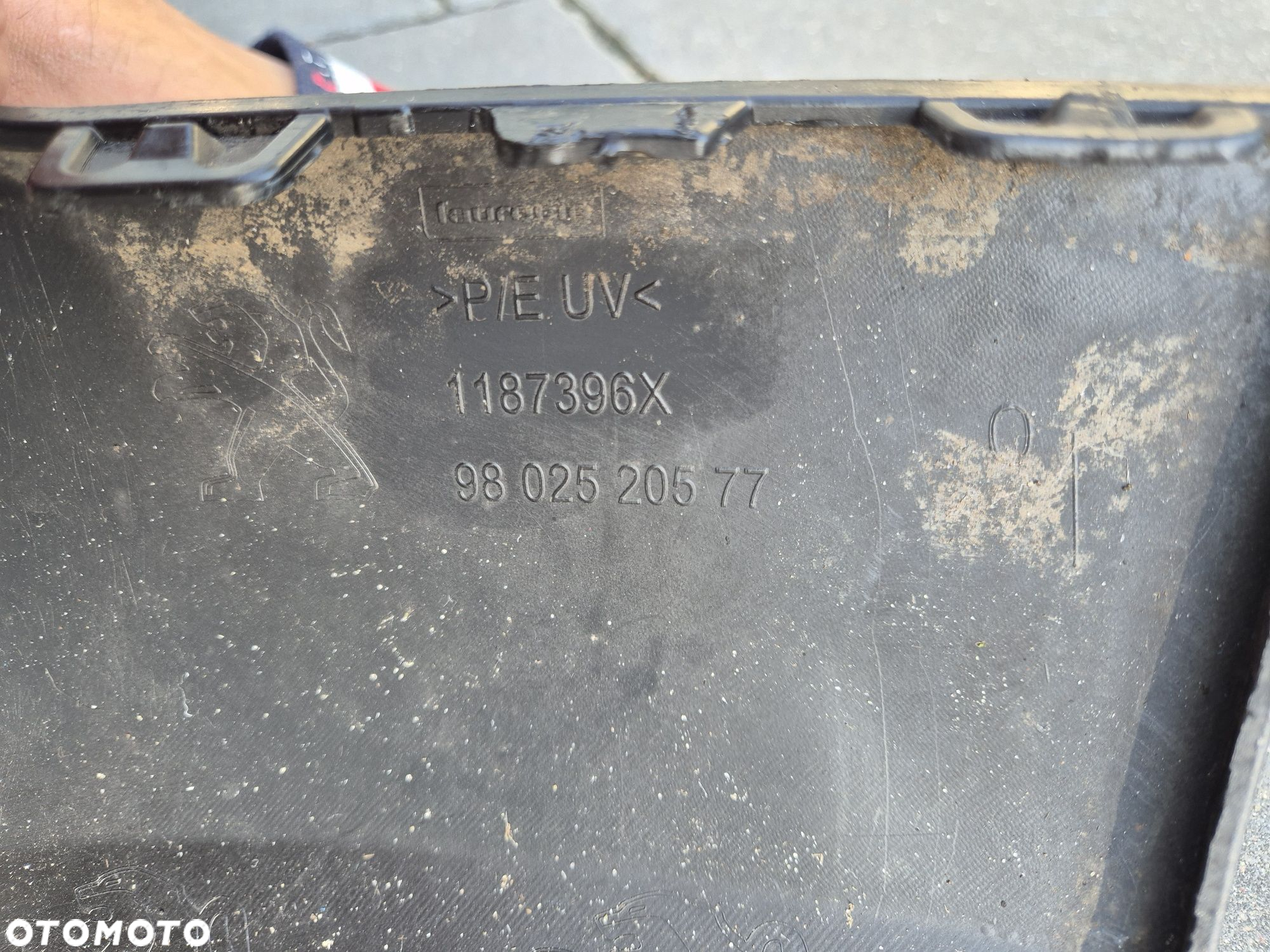 Atrapa zderzaka przód dół peugeot 2008 rok 13 - 5