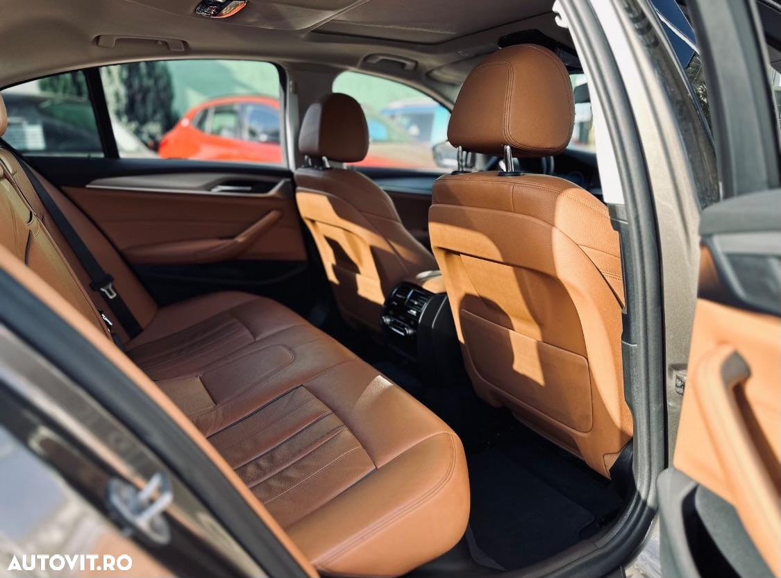 BMW Seria 5 520d xDrive AT - 17