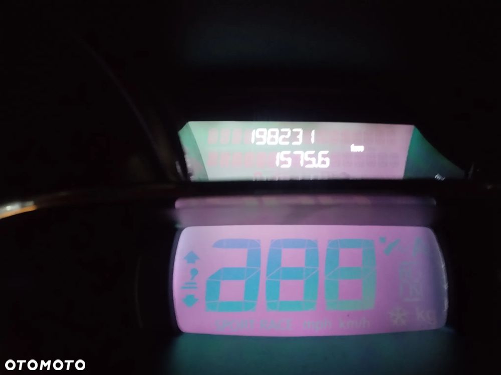 Renault Clio - 8