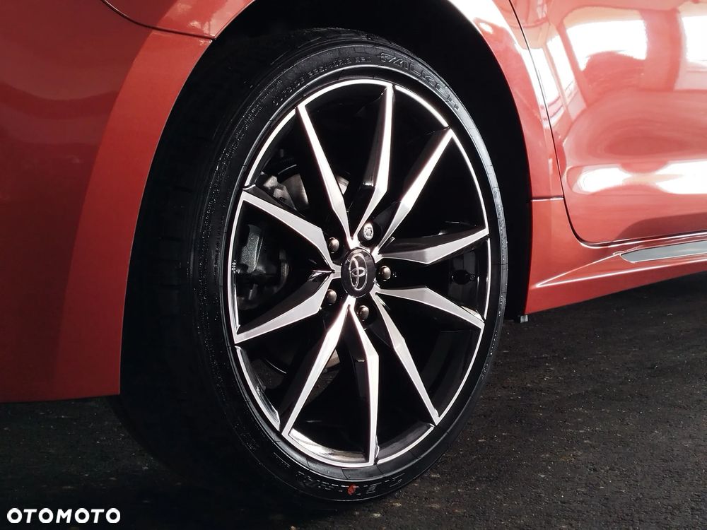 Toyota Corolla 2.0 Hybrid GR Sport - 8