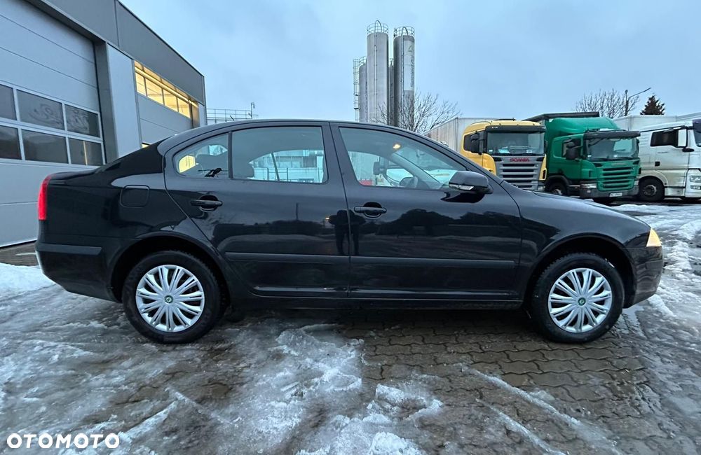 Skoda Octavia 2.0 FSI Ambiente - 4