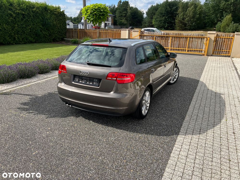 Audi A3 Sportback 2.0 TDI DPF quattro Ambition - 23