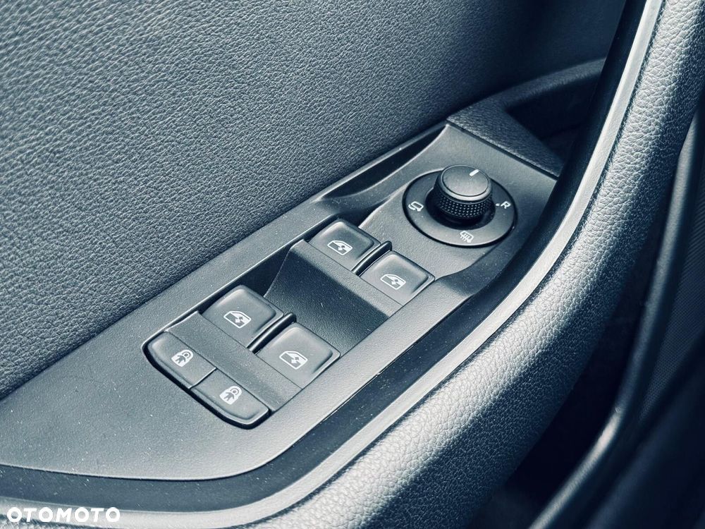 Skoda Superb 1.5 TSI Ambition DSG - 30
