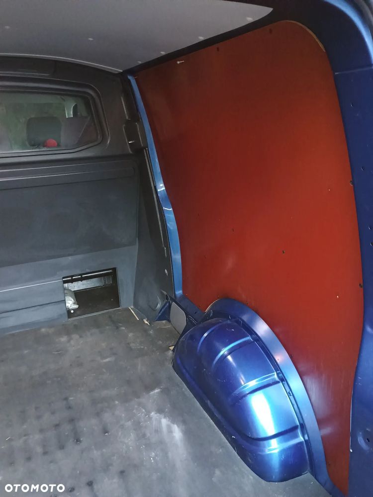 Volkswagen Transporter - 9