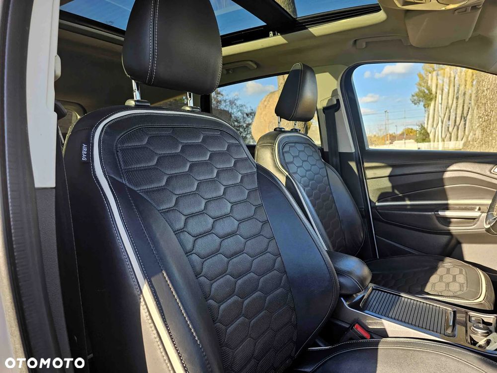 Ford Kuga 2.0 TDCi 4x4 Vignale - 28