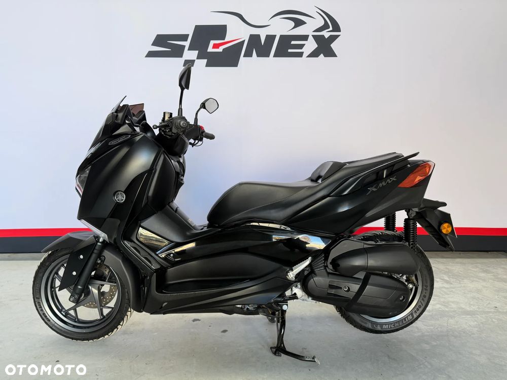 Yamaha X-max - 17