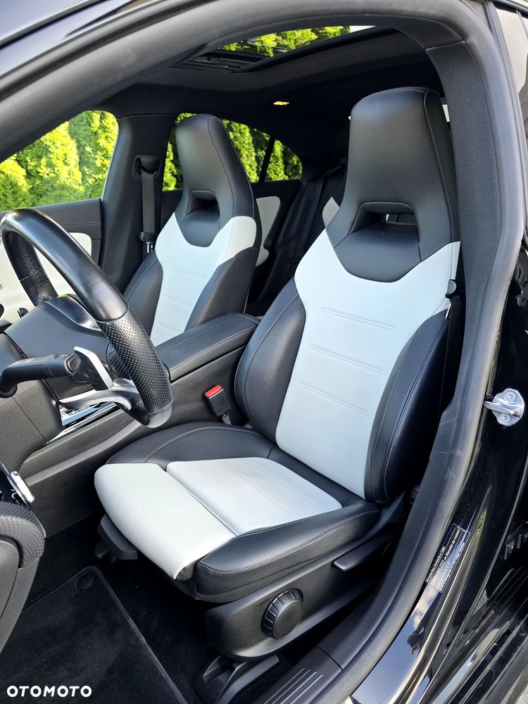 Mercedes-Benz CLA 220 AMG Line 7G-DCT - 29