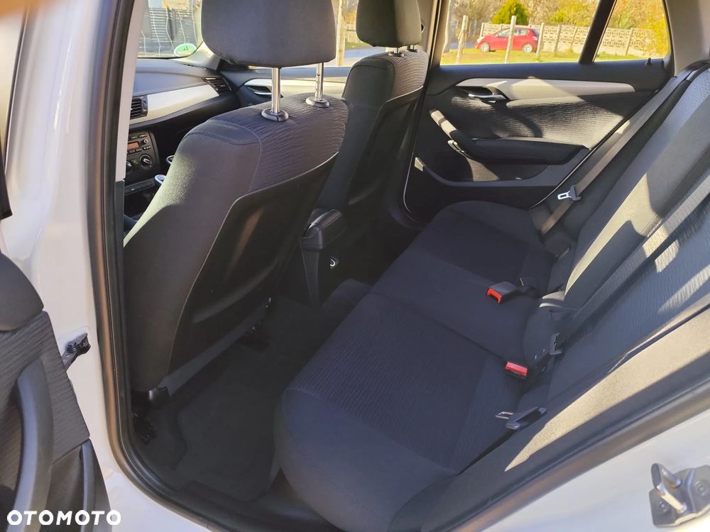 BMW X1 ver-sdrive18i - 27