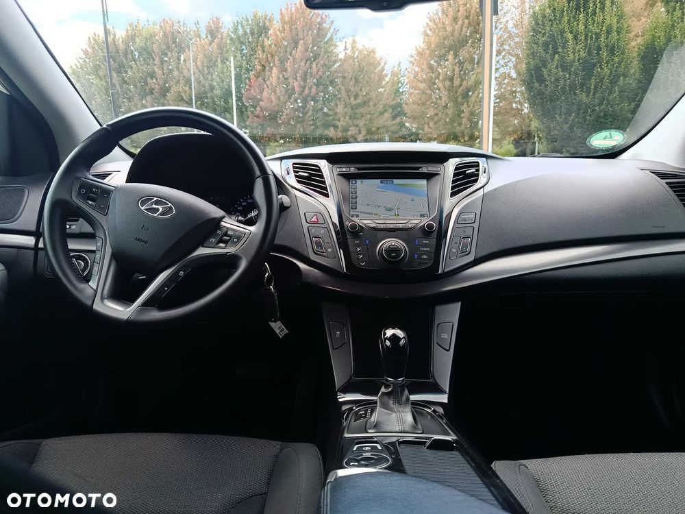 Hyundai i40 Kombi blue 1.7 CRDi DCT Premium - 30