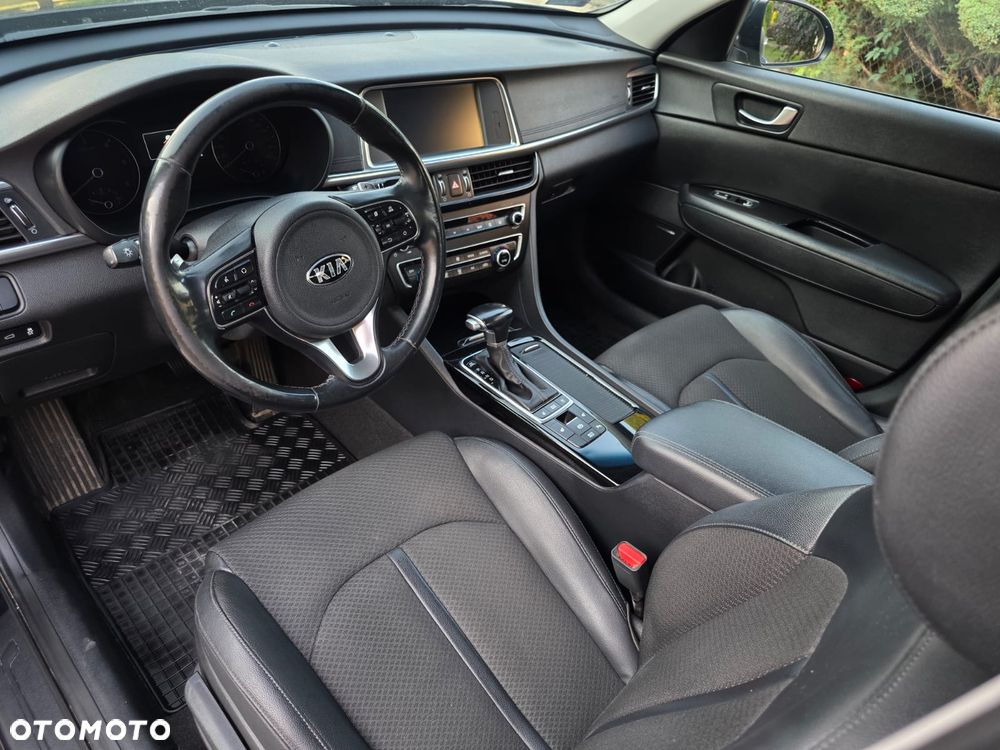 Kia Optima 1.7 CRDI L DCT - 9