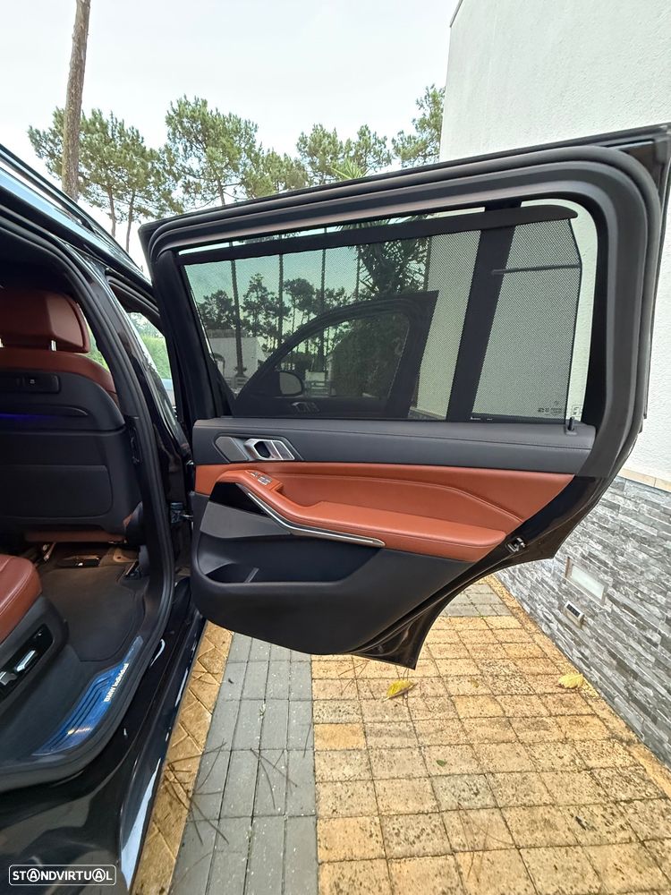 BMW X7 30 d xDrive Pack M - 29
