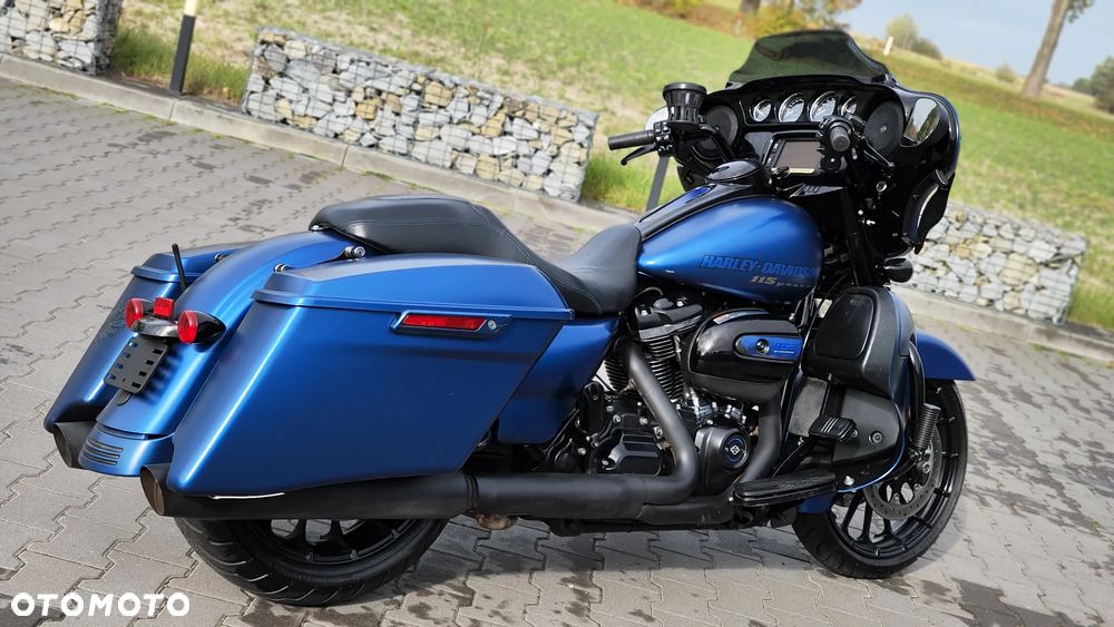 Harley-Davidson Touring Street Glide - 4