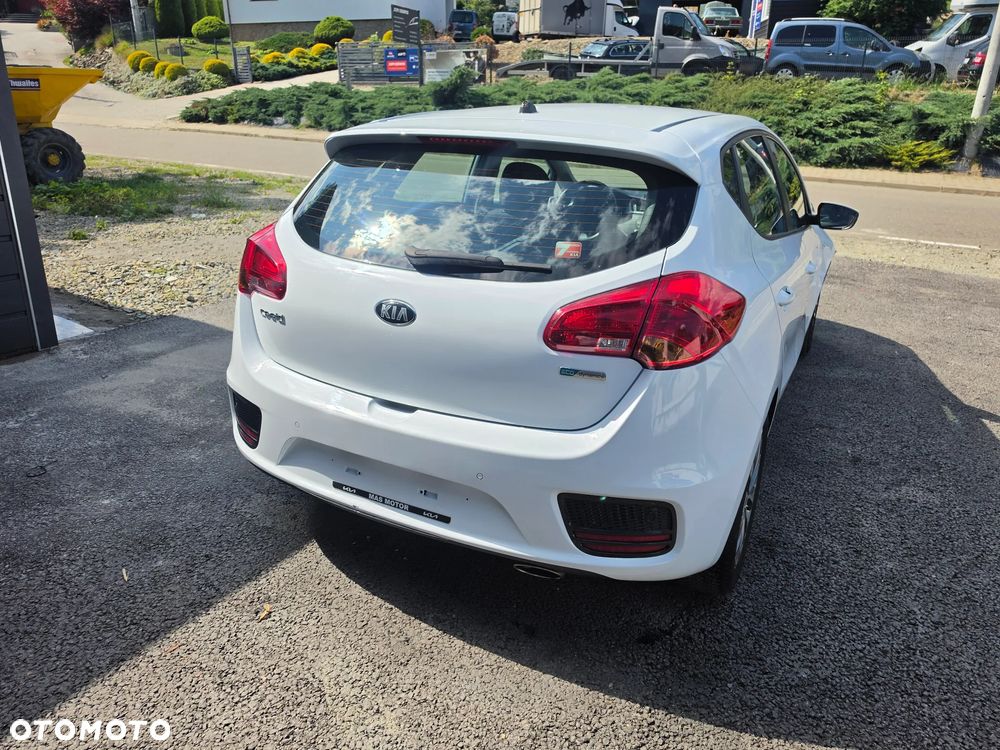 Kia Ceed 1.0 T-GDI ISG Platinum Edition - 8