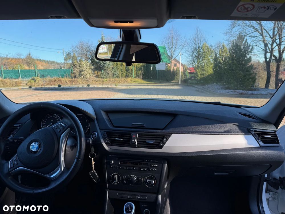 BMW X1 sDrive18d - 14