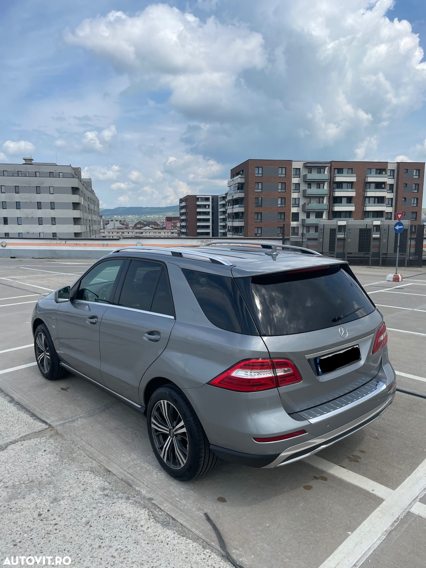 Mercedes-Benz ML 250 BlueTec 4MATIC Aut - 10