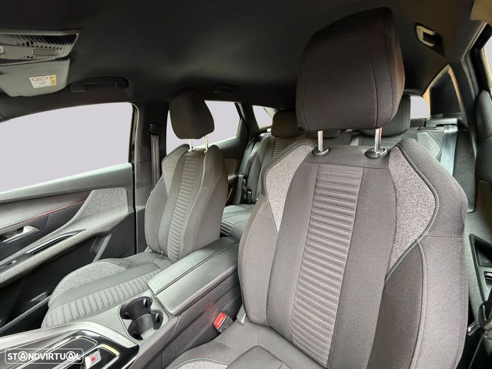 Peugeot 3008 - 11