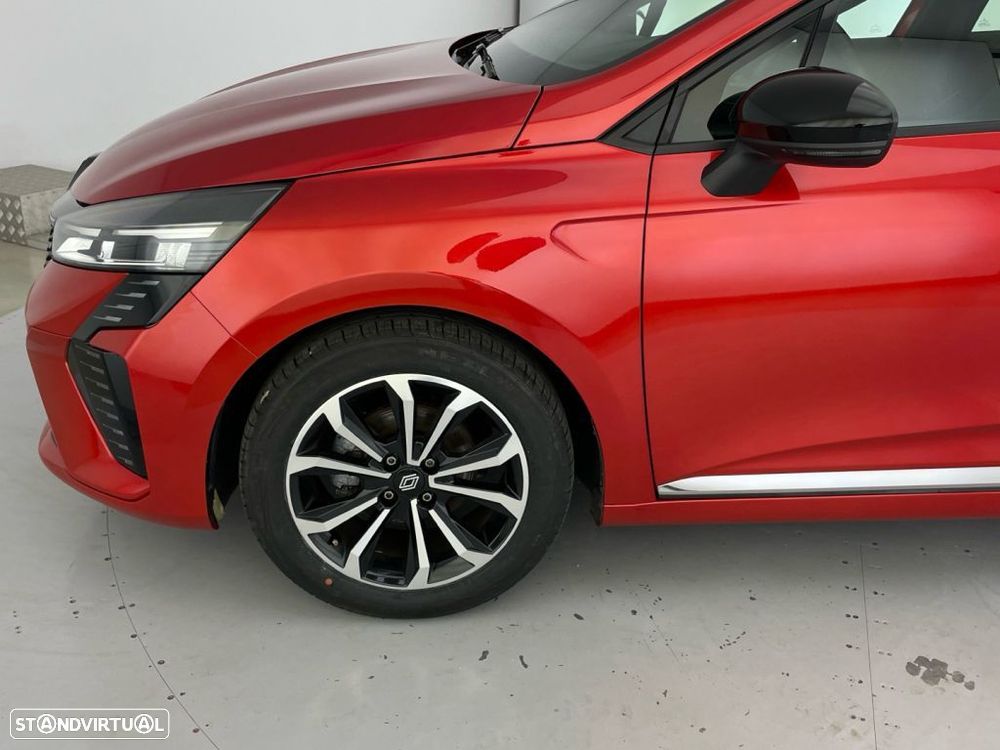 Renault Clio 1.0 TCe Techno — fotografia 18