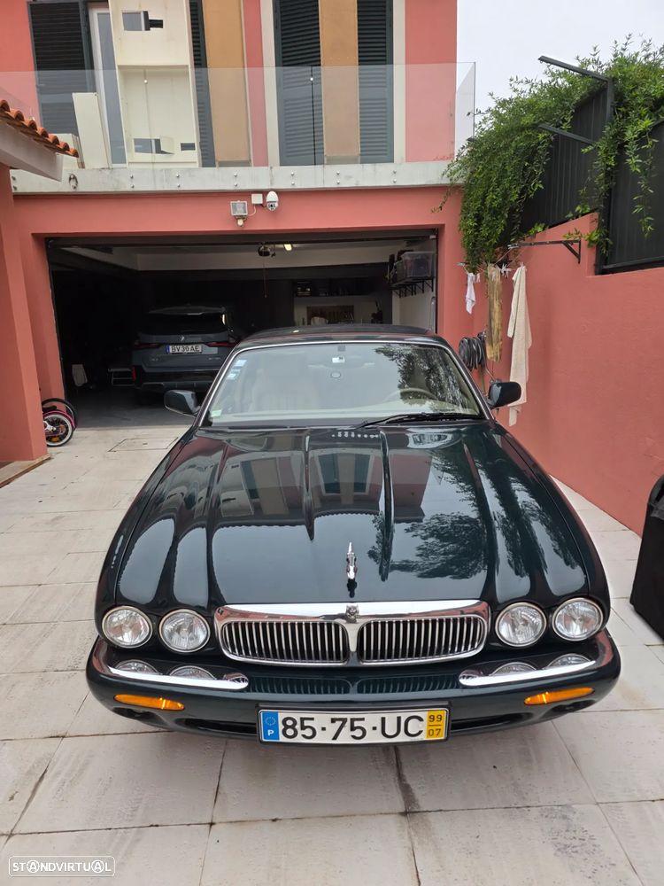 Jaguar XJ XJ8 3.2 Executive - 4