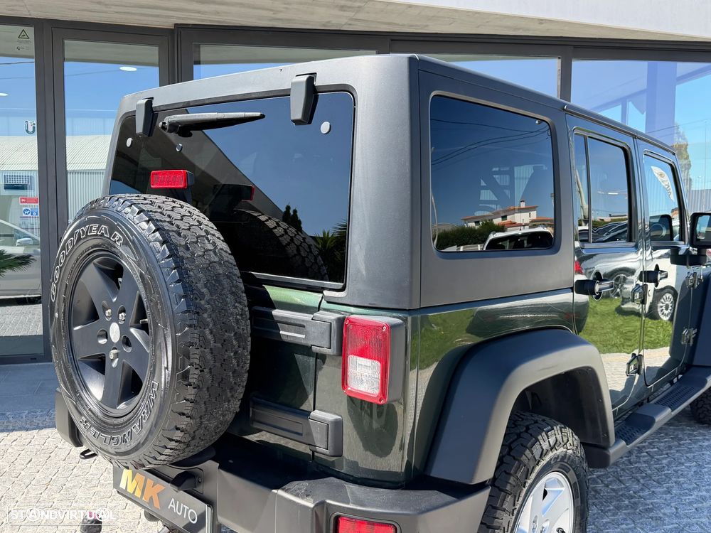 Jeep Wrangler Unlimited 2.8 CRD MTX Sahara Urban Edition - 37