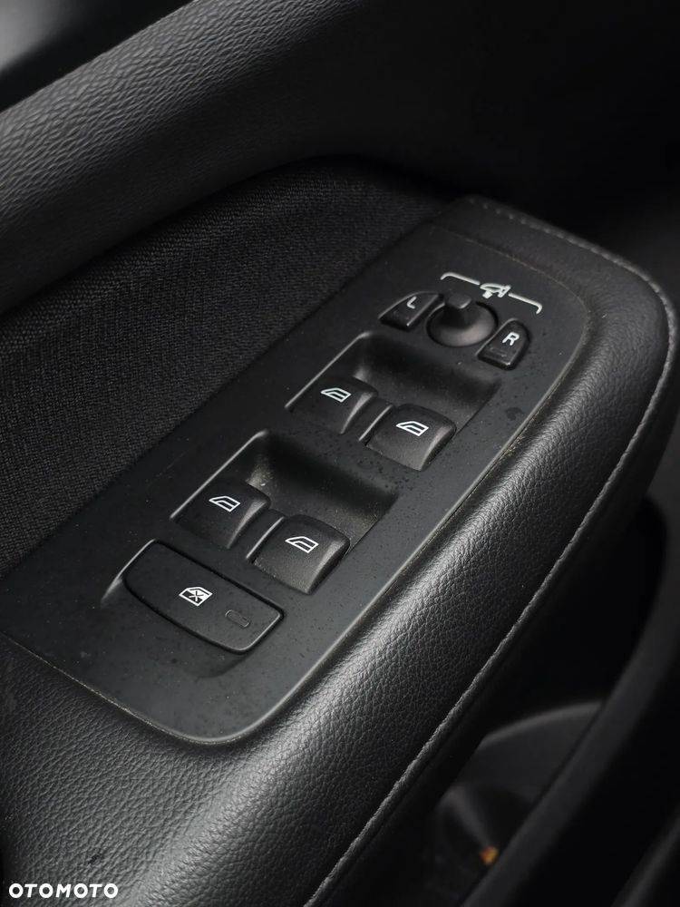 Volvo V60 D3 Geartronic - 29