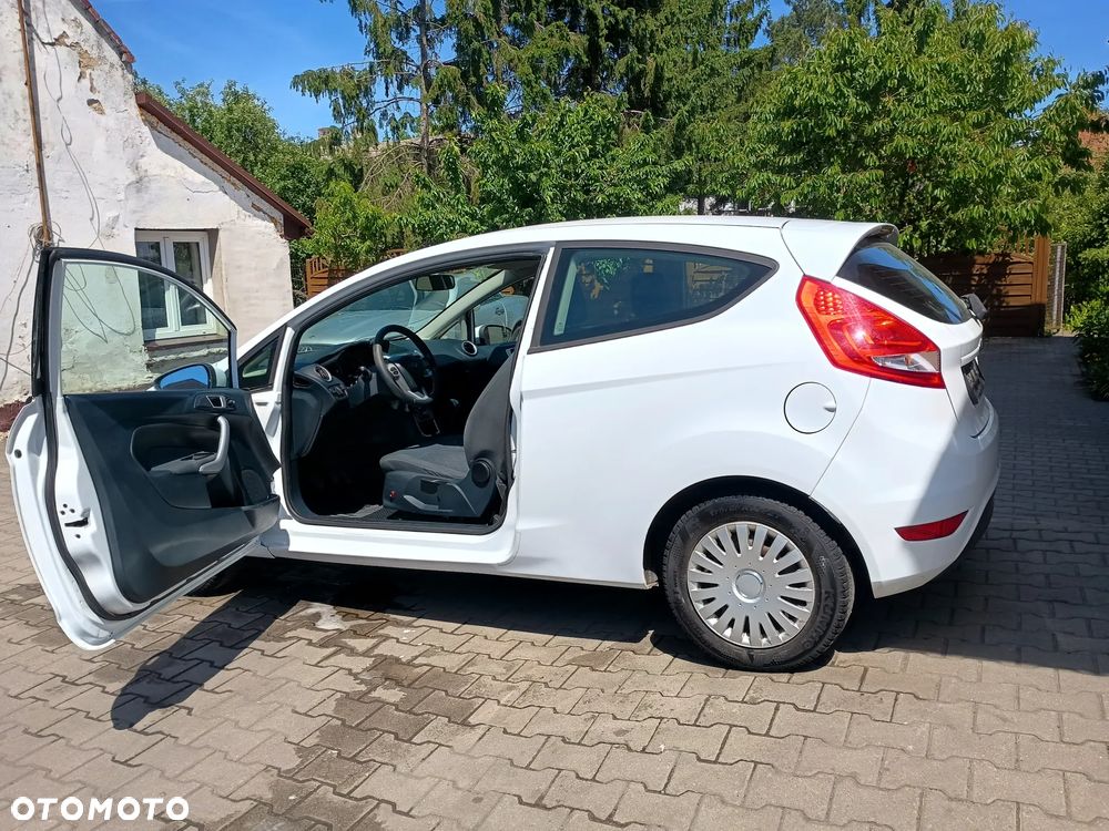 Ford Fiesta - 11